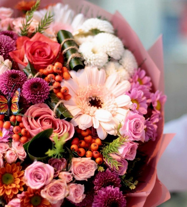 İthal Lilyana Buket