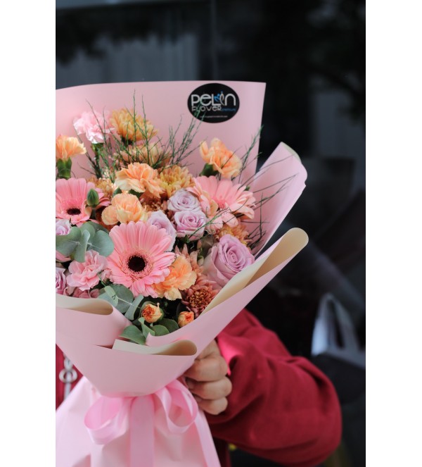 Rhapsody Deluxe Pastel Çiçekler Buketi