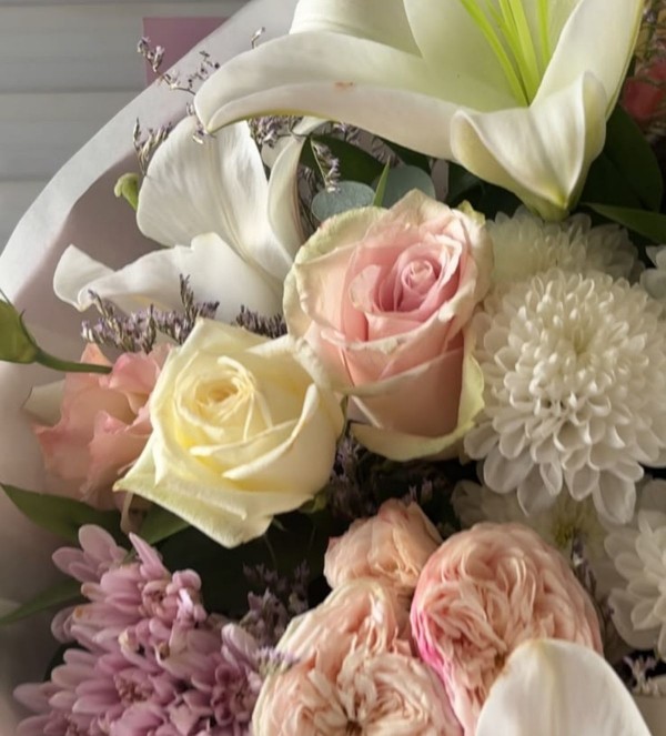 Soft Pink Buket
